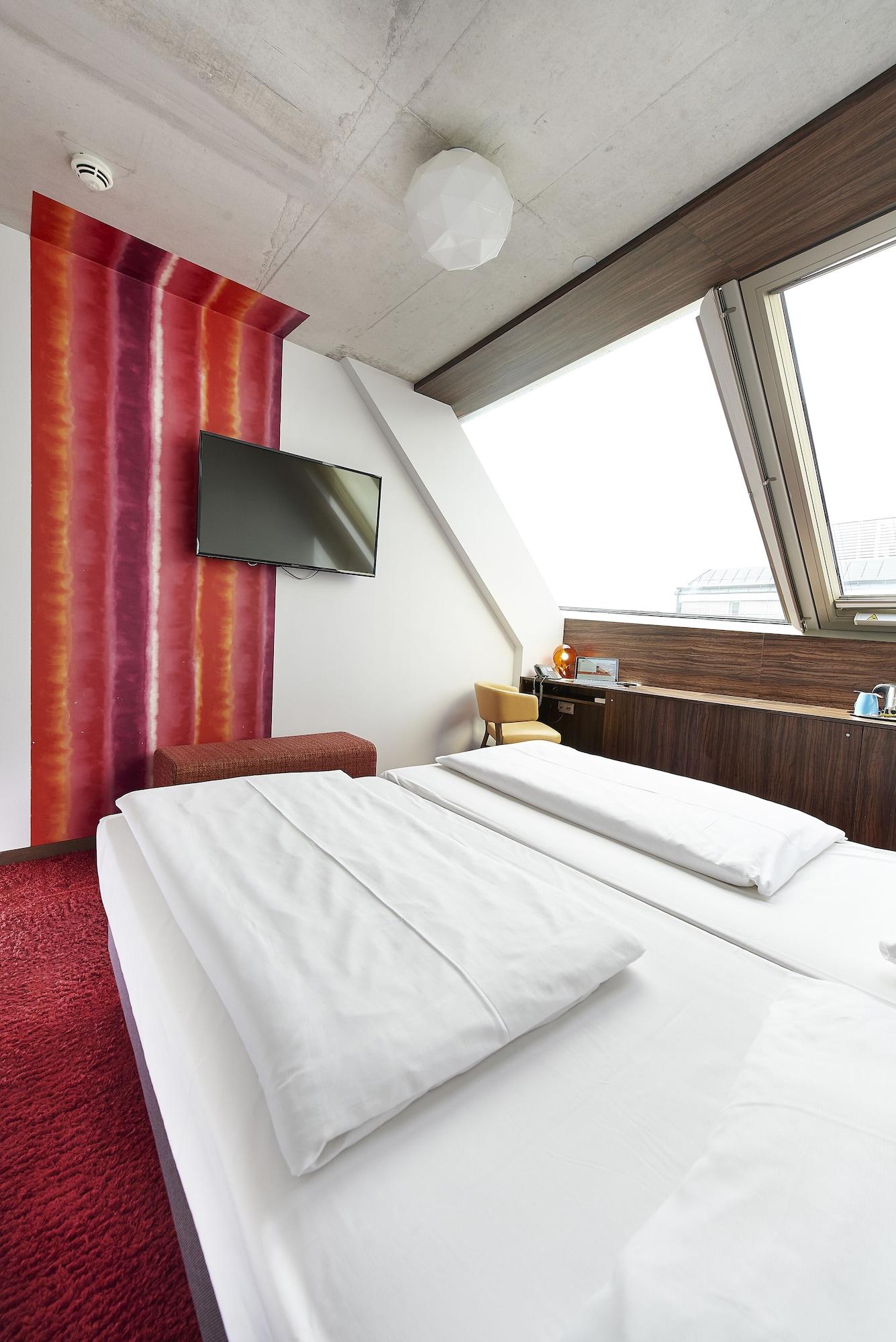 Simm's Hotel 4*