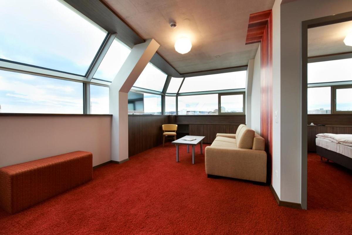Simm's Hotel 4*