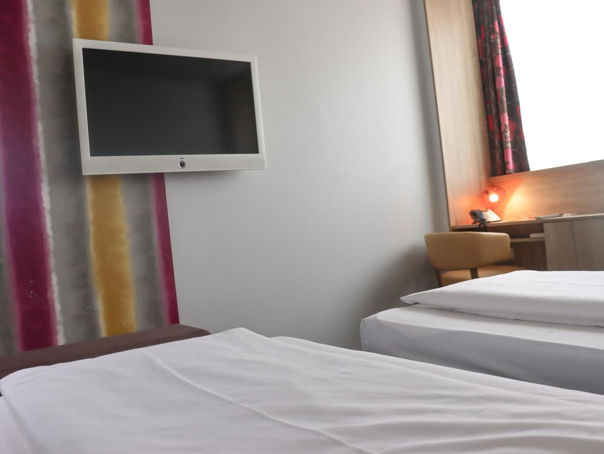 Simm's Hotel